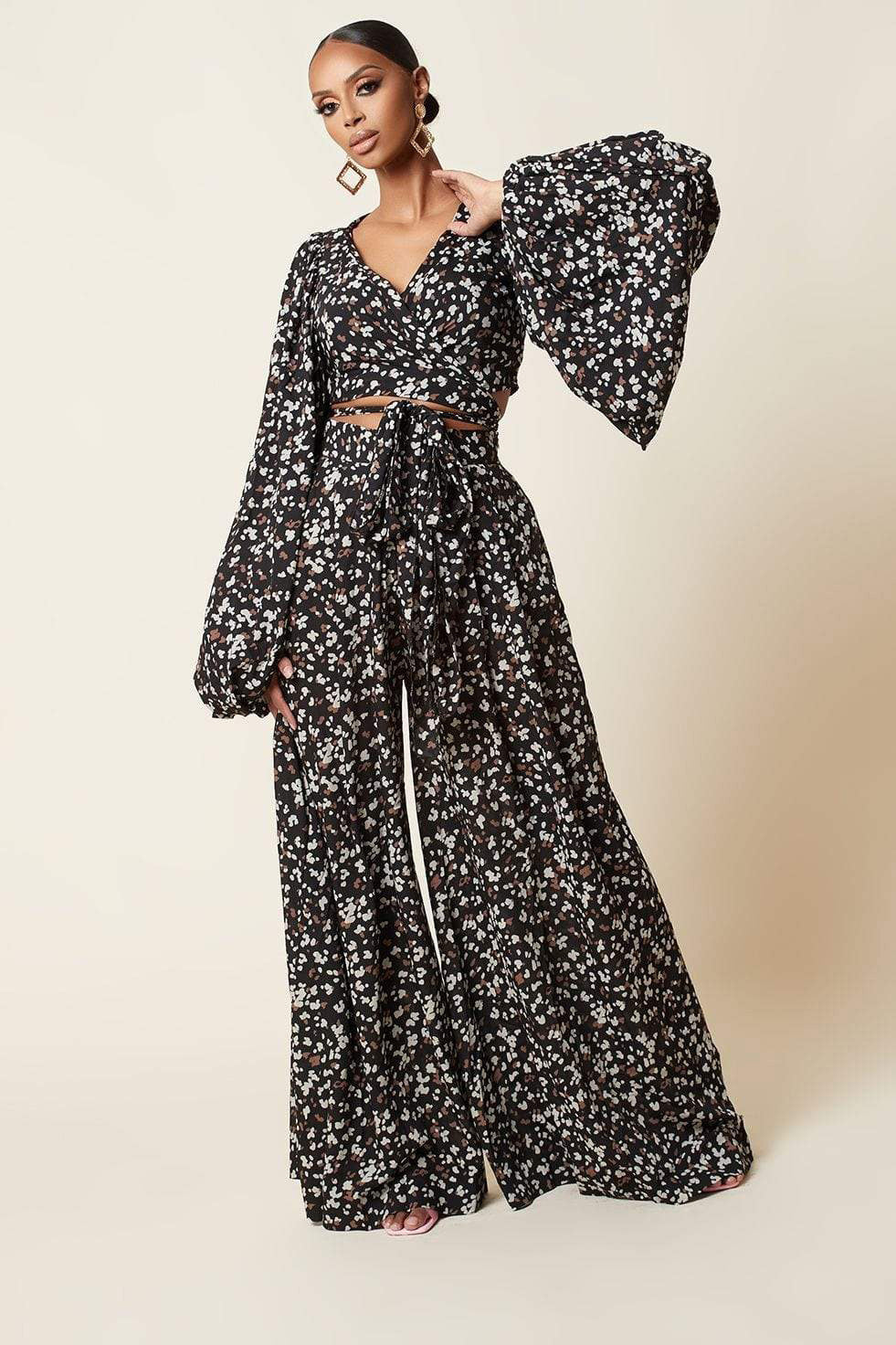 Long Sleeves Wide-Legged Pants Suit