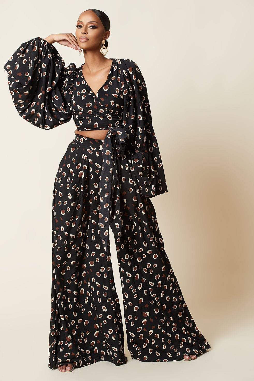 Long Sleeves Wide-Legged Pants Suit