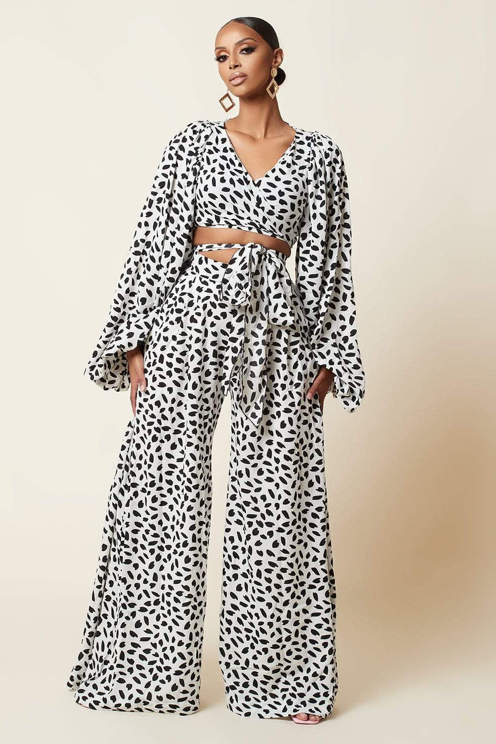 Long Sleeves Wide-Legged Pants Suit